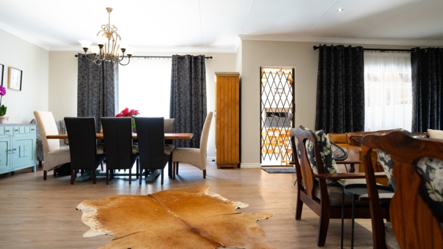 4 Bedroom Property for Sale in Wilkoppies North West